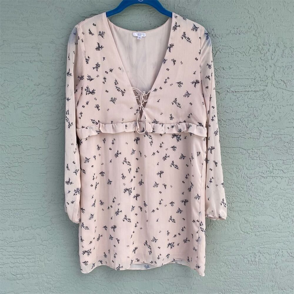 Tavik Women's Floral Print Mini Dress Size S Long Sleeve V-Neck Casual Party